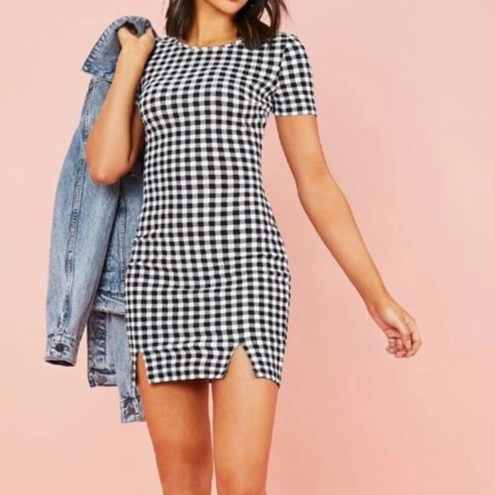 SHEIN Short Sleeve M-Slit Hem Plaid Dress